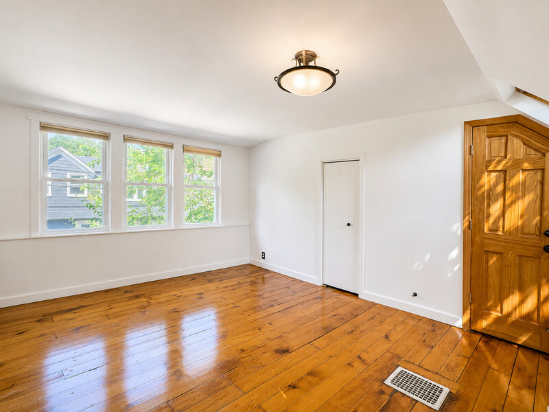 1013 Simpson Street Evanston IL 60201