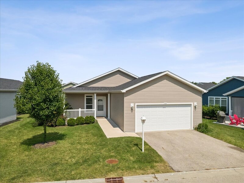 1537 Colt Lane Grayslake IL 60030