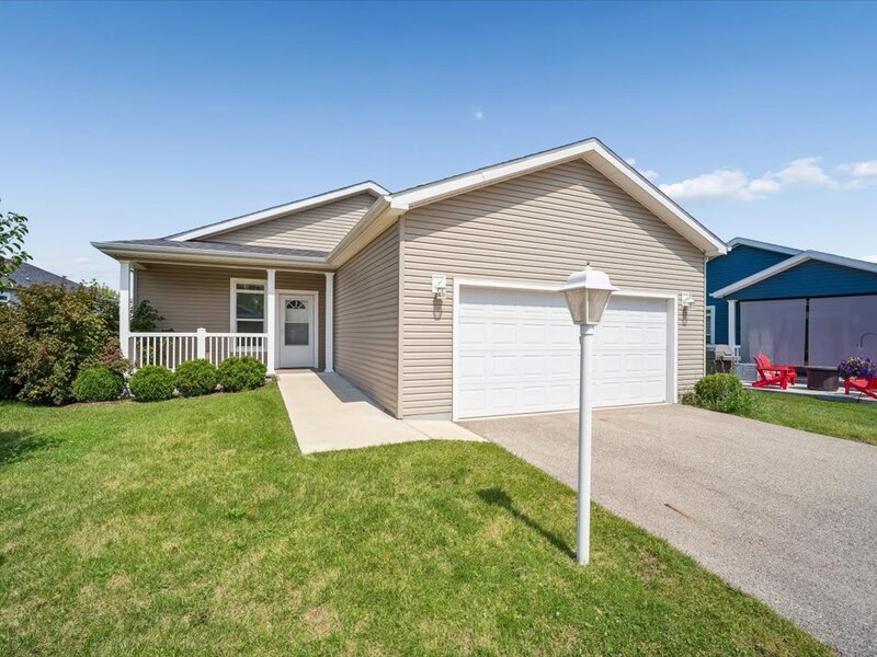1537 Colt Lane Grayslake IL 60030