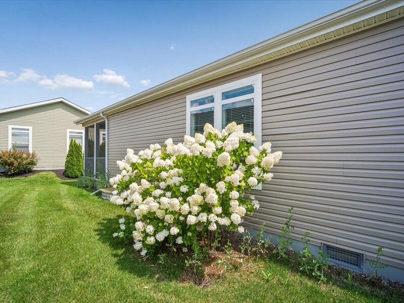 1537 Colt Lane Grayslake IL 60030