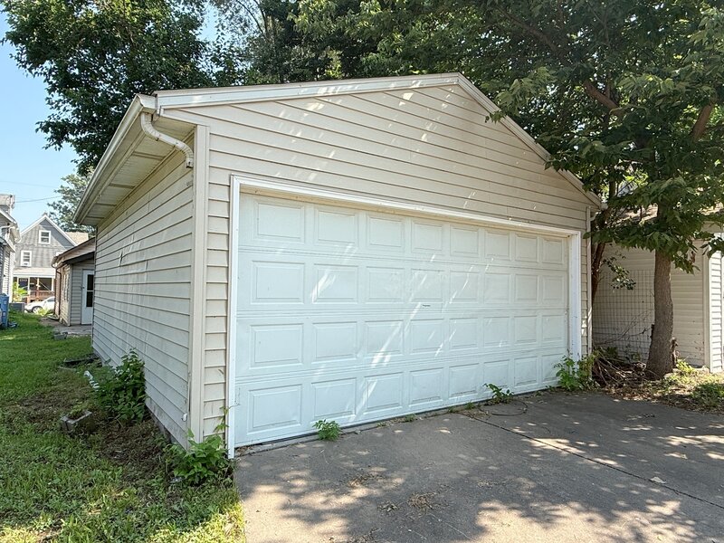 2218 6th Avenue Rock Island IL 61201