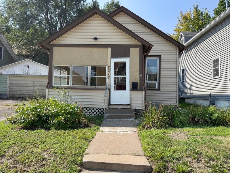 2218 6th Avenue Rock Island IL 61201