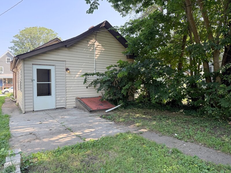 2218 6th Avenue Rock Island IL 61201