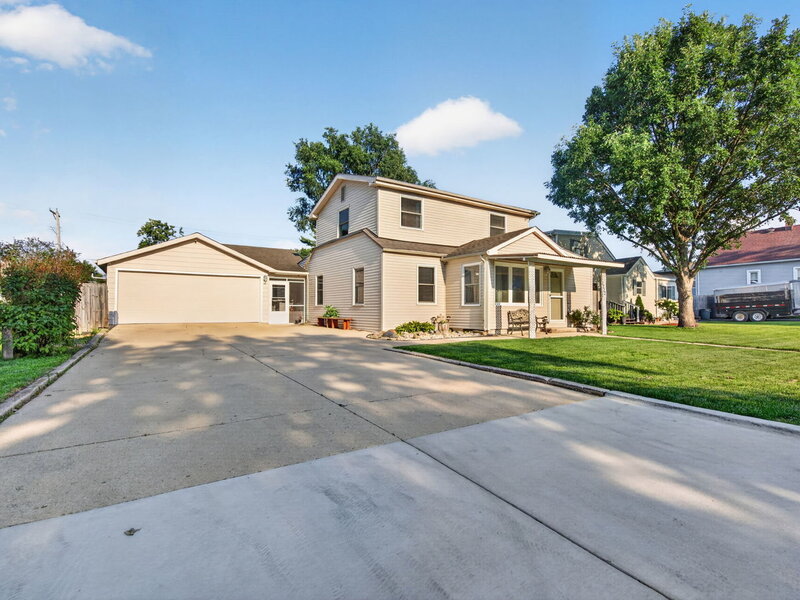 1712 Wilcox Street Crest Hill IL 60403