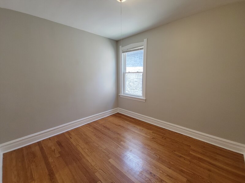 3042 N Lowell Avenue Chicago IL 60641