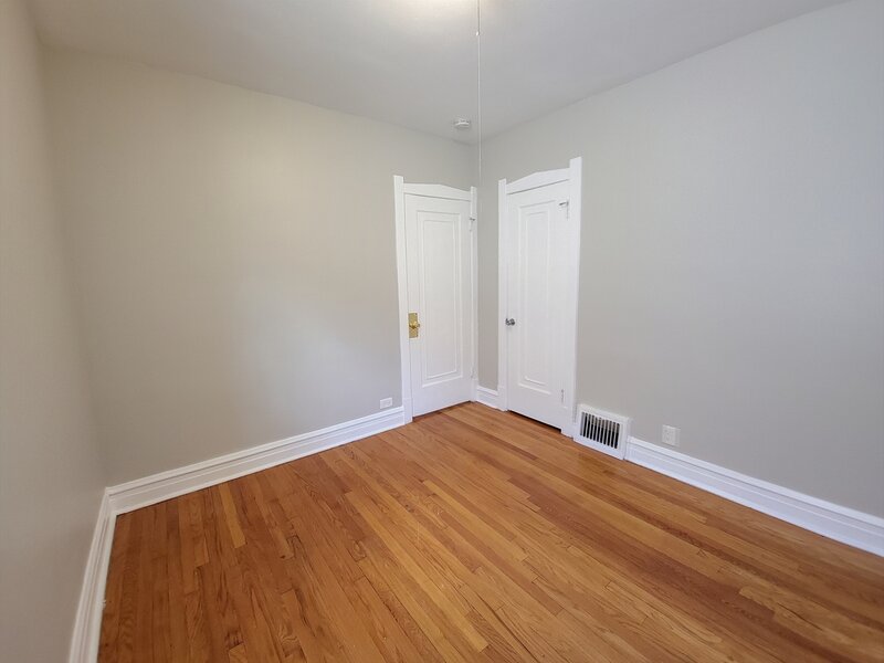 3042 N Lowell Avenue Chicago IL 60641