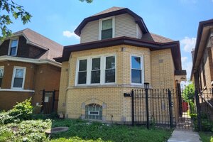 Photo of 3042 N Lowell Avenue Chicago IL 60641