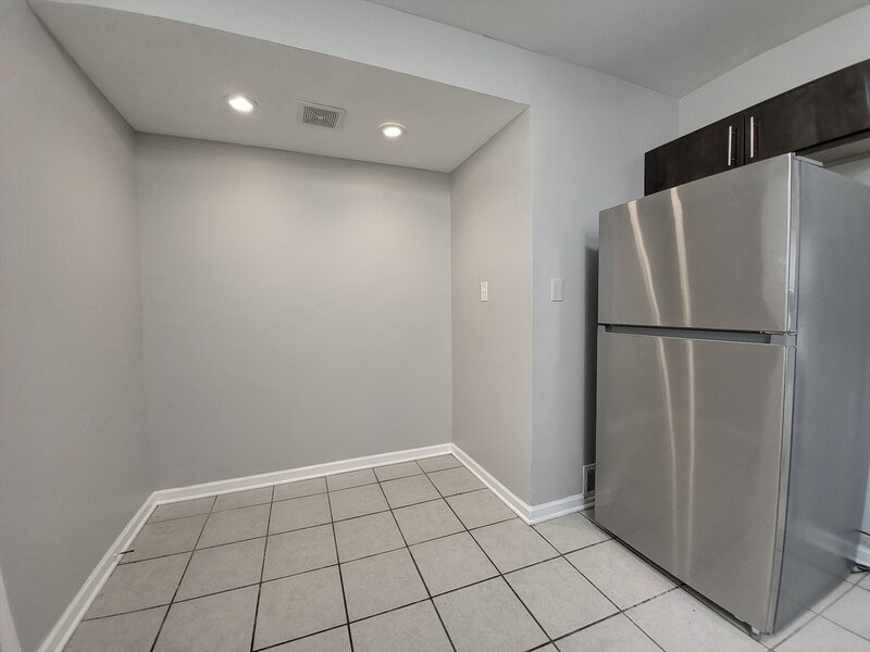 3042 N Lowell Avenue Chicago IL 60641