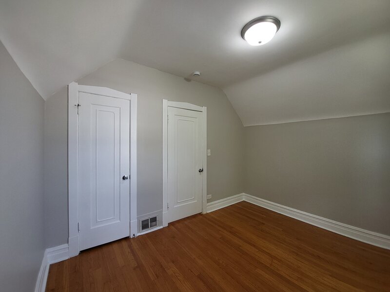 3042 N Lowell Avenue Chicago IL 60641