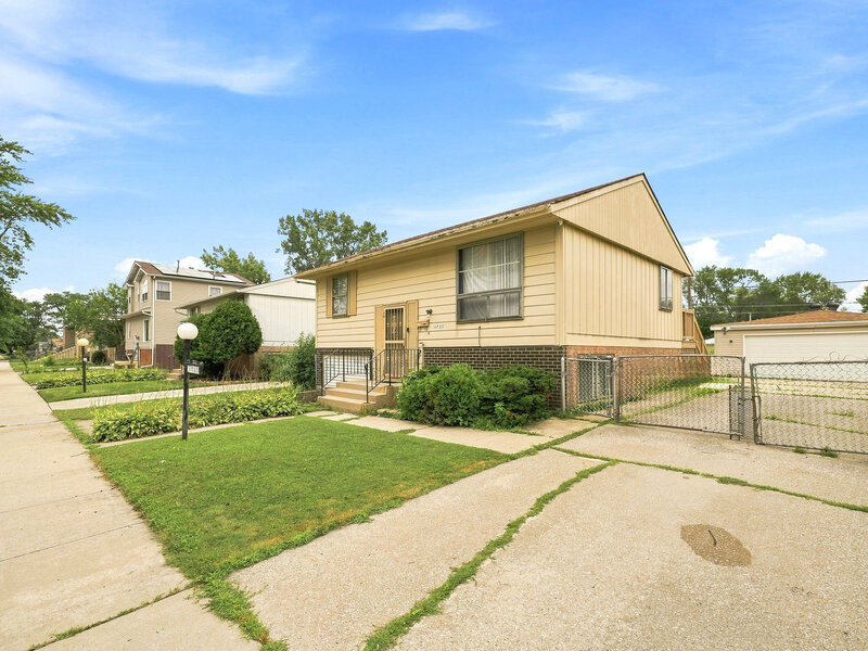 11733 S Elizabeth Street Chicago IL 60643