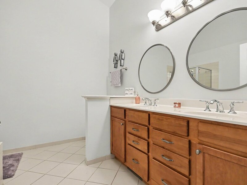 1102 Iron Horse Court Elgin IL 60124