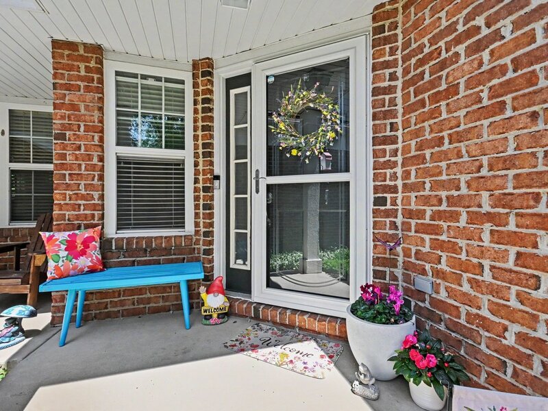 1102 Iron Horse Court Elgin IL 60124