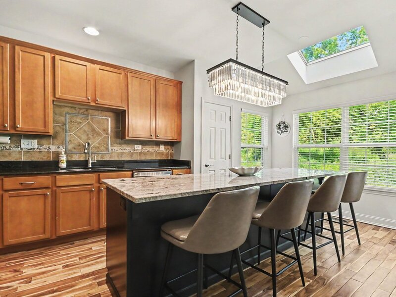 1102 Iron Horse Court Elgin IL 60124