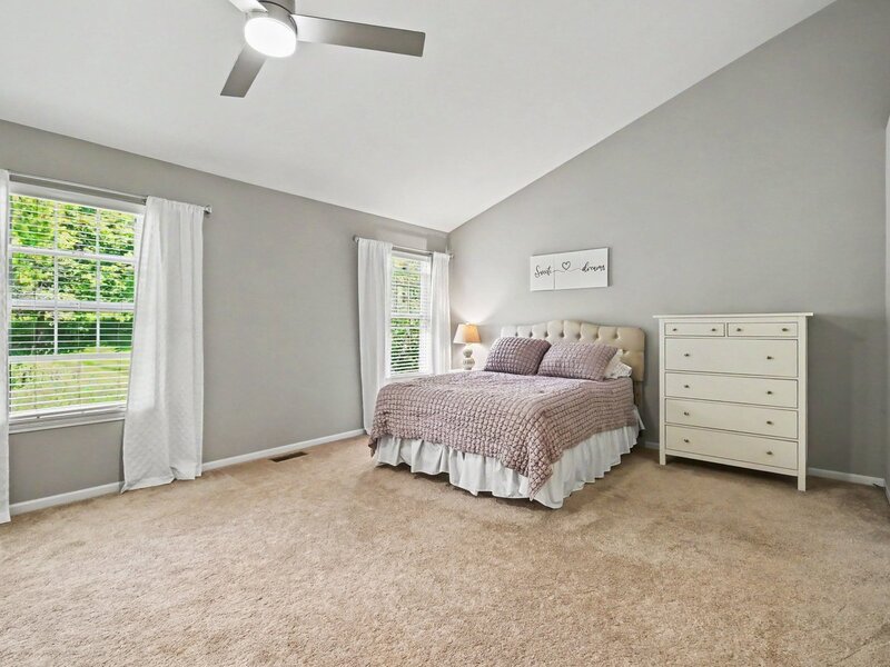 1102 Iron Horse Court Elgin IL 60124