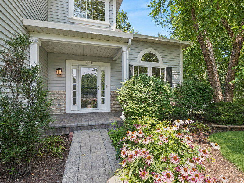 1428 Somerset Court Mundelein IL 60060