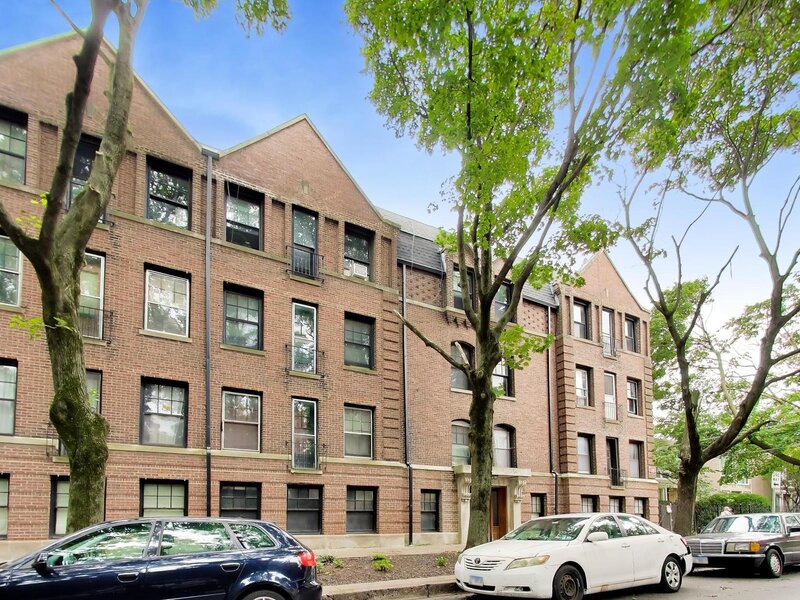 1453 E 56th Street Chicago IL 60637