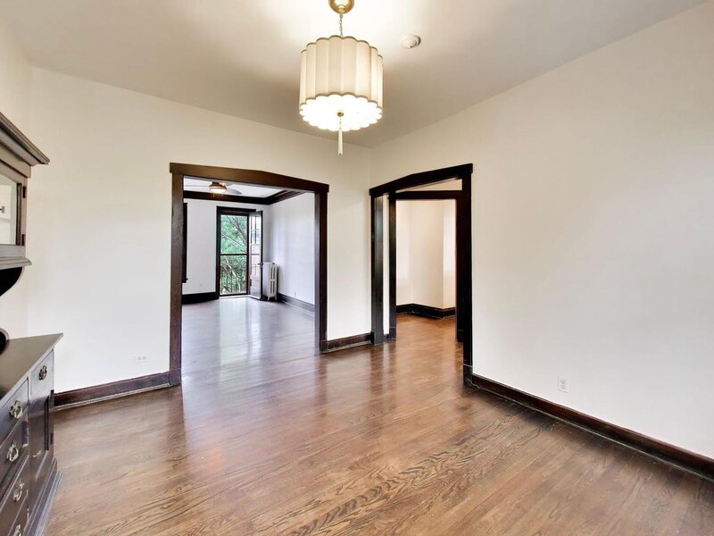 1453 E 56th Street Chicago IL 60637