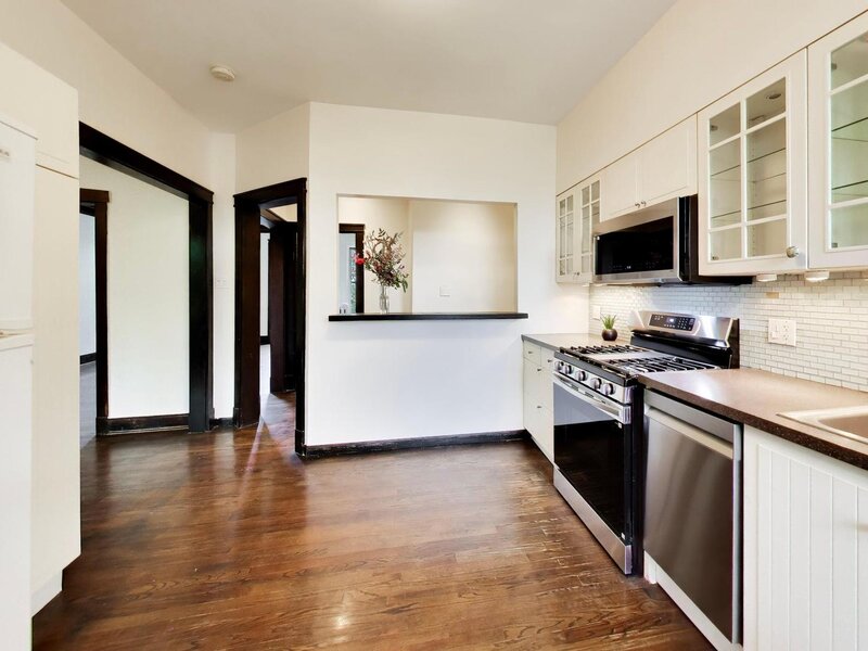 1453 E 56th Street Chicago IL 60637