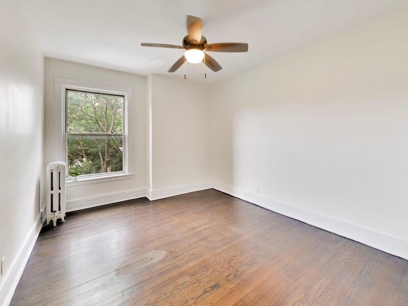 1453 E 56th Street Chicago IL 60637