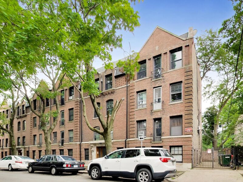 1453 E 56th Street Chicago IL 60637