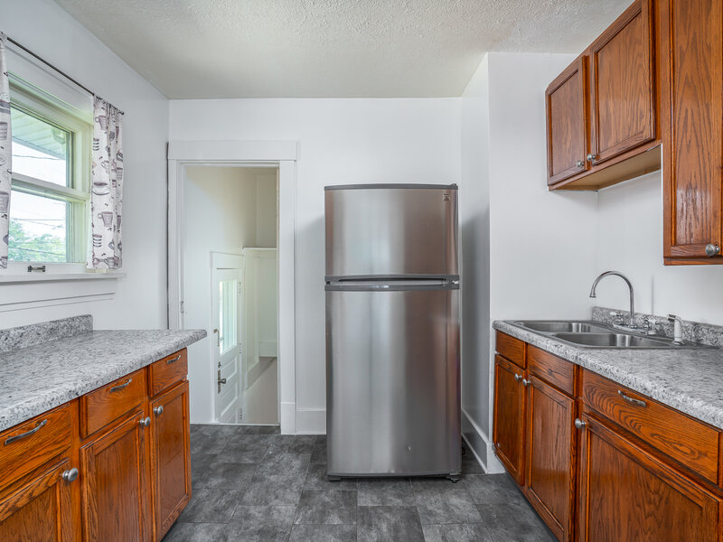 2422 Western Avenue Davenport IA 52803