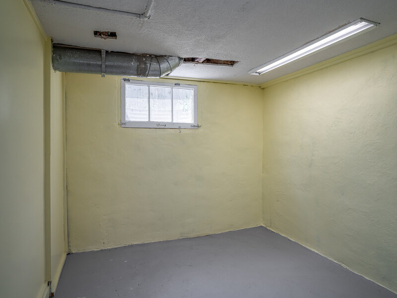 2422 Western Avenue Davenport IA 52803