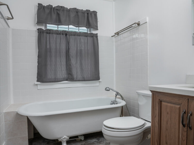2422 Western Avenue Davenport IA 52803