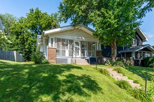 Photo of 2422 Western Avenue Davenport IA 52803