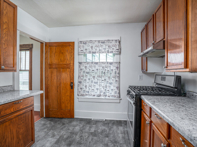 2422 Western Avenue Davenport IA 52803