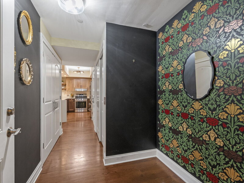 310 S Main Street Lombard IL 60148