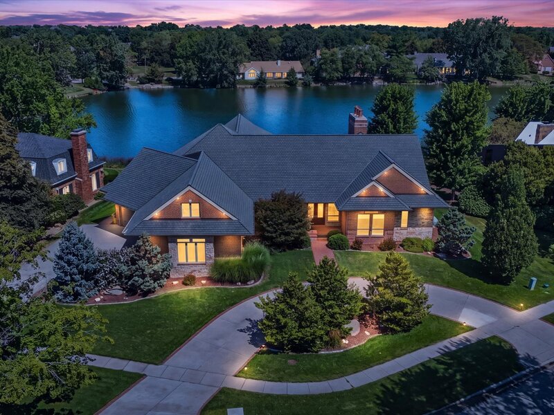 4014 Clubhouse Drive Champaign IL 61822