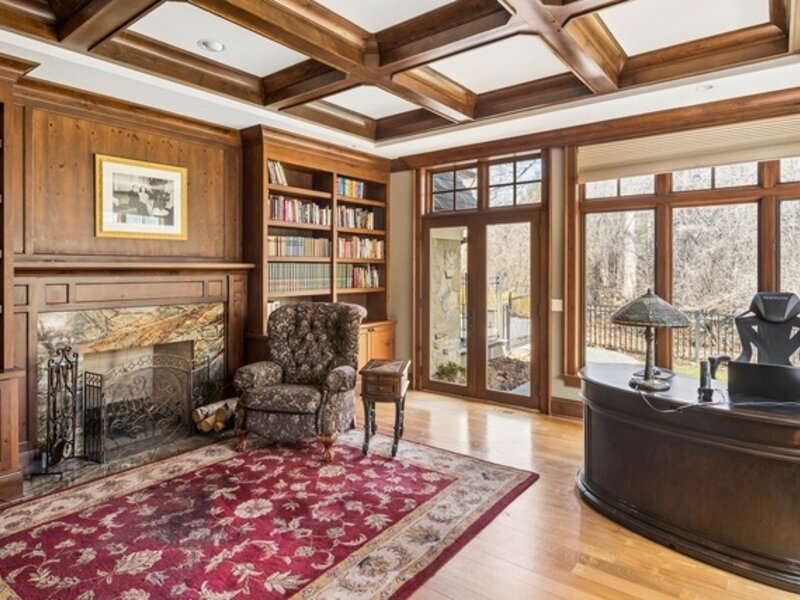 1300 Abington Cambs Drive Lake Forest IL 60045