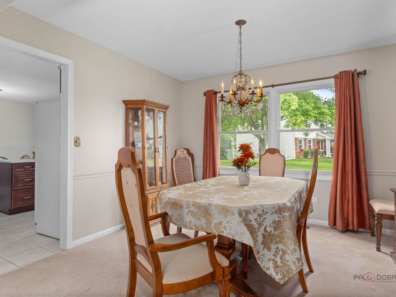 815 Claridge Court Schaumburg IL 60193