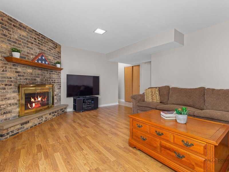 815 Claridge Court Schaumburg IL 60193