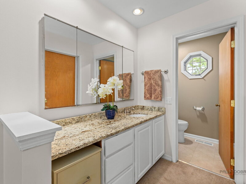815 Claridge Court Schaumburg IL 60193
