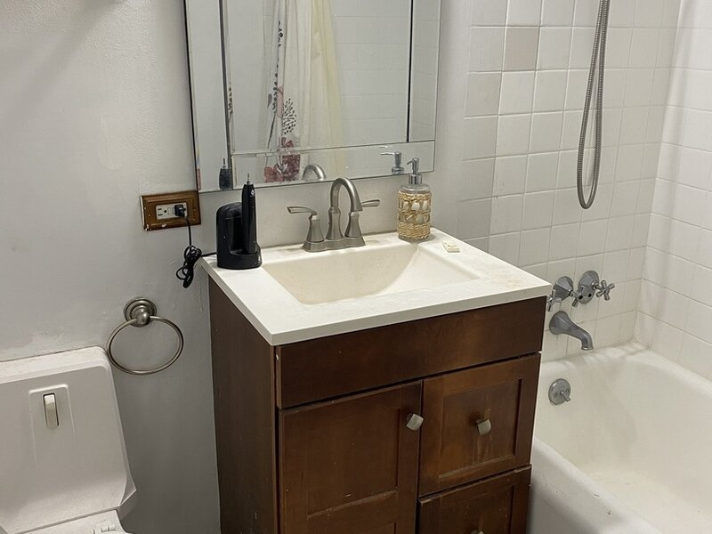 5050 S East End Avenue Chicago IL 60615