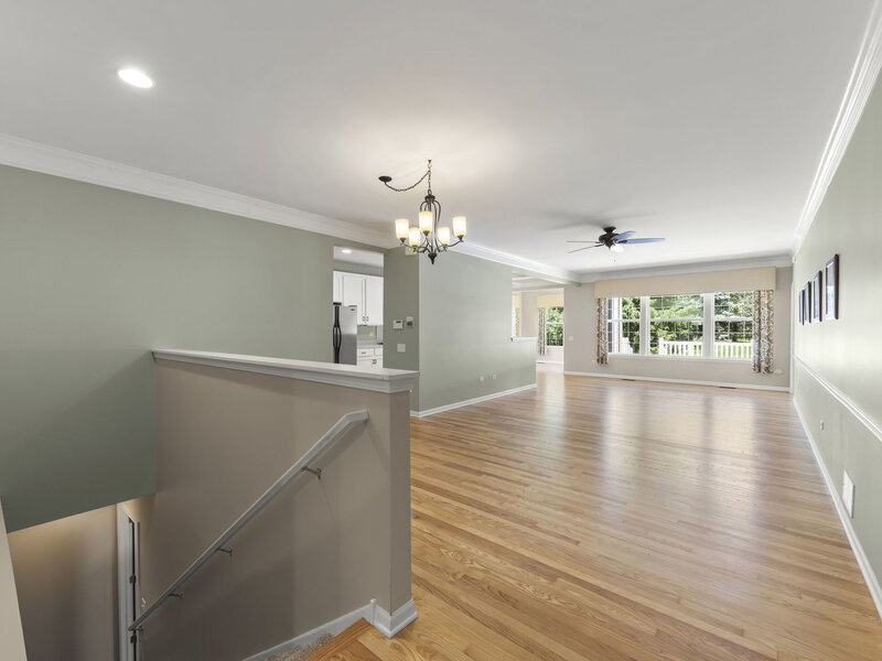 105 National Court Shorewood IL 60404