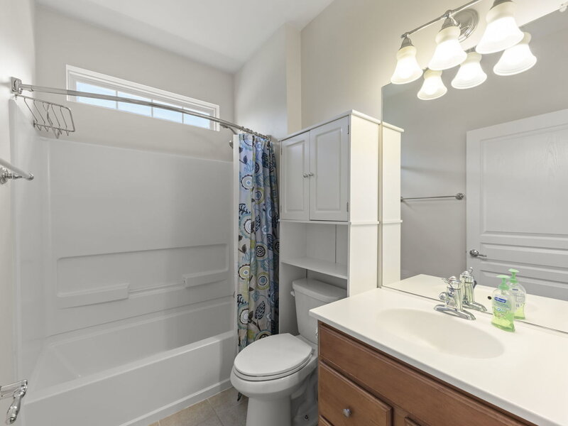 105 National Court Shorewood IL 60404
