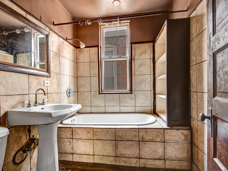 3413 W Carroll Avenue Chicago IL 60624