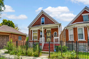 Photo of 3413 W Carroll Avenue Chicago IL 60624
