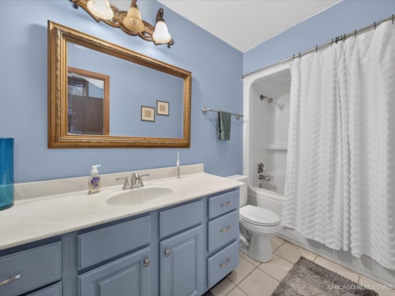 3028 Virginia Avenue Mchenry IL 60050