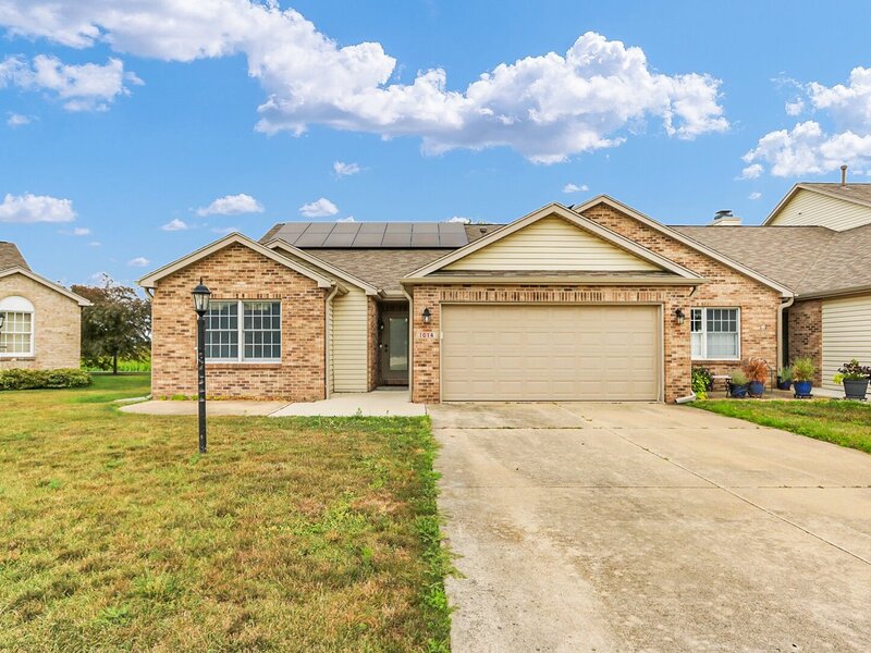 1614 Windward Point Champaign IL 61821