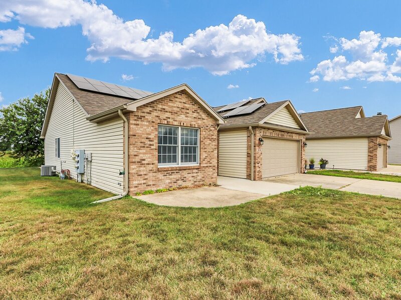 1614 Windward Point Champaign IL 61821