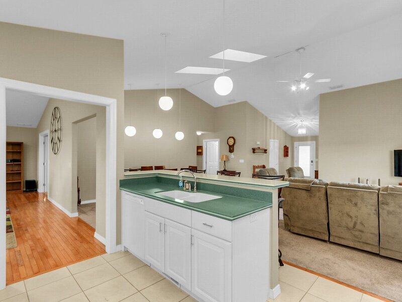 1614 Windward Point Champaign IL 61821
