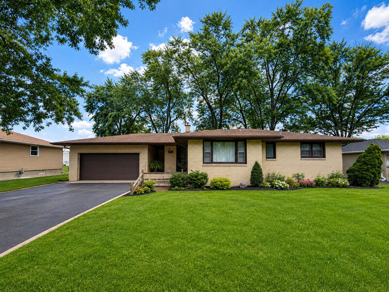 2295 177th Street Lansing IL 60438