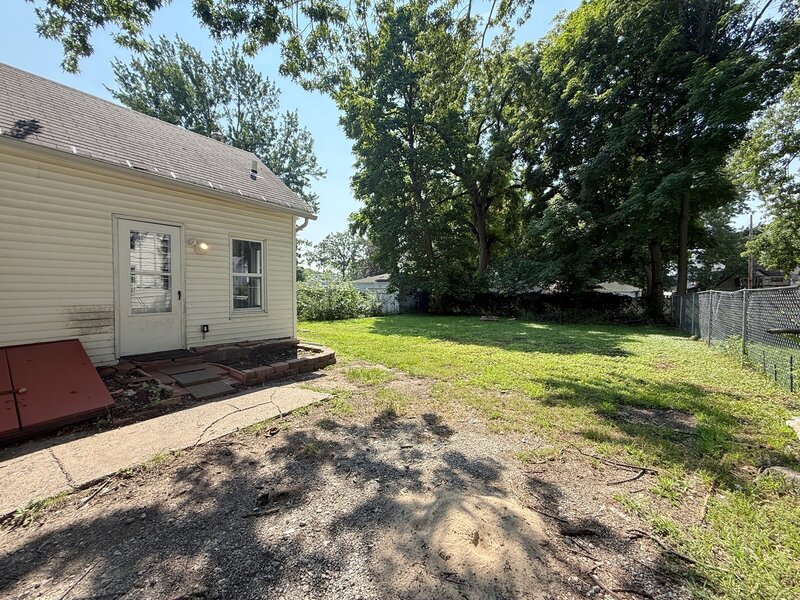 1718 19th Avenue Rock Island IL 61201