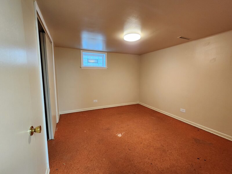 16254 S Dobson Avenue South Holland IL 60473