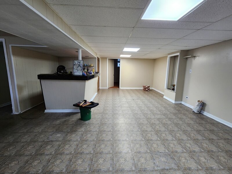 16254 S Dobson Avenue South Holland IL 60473