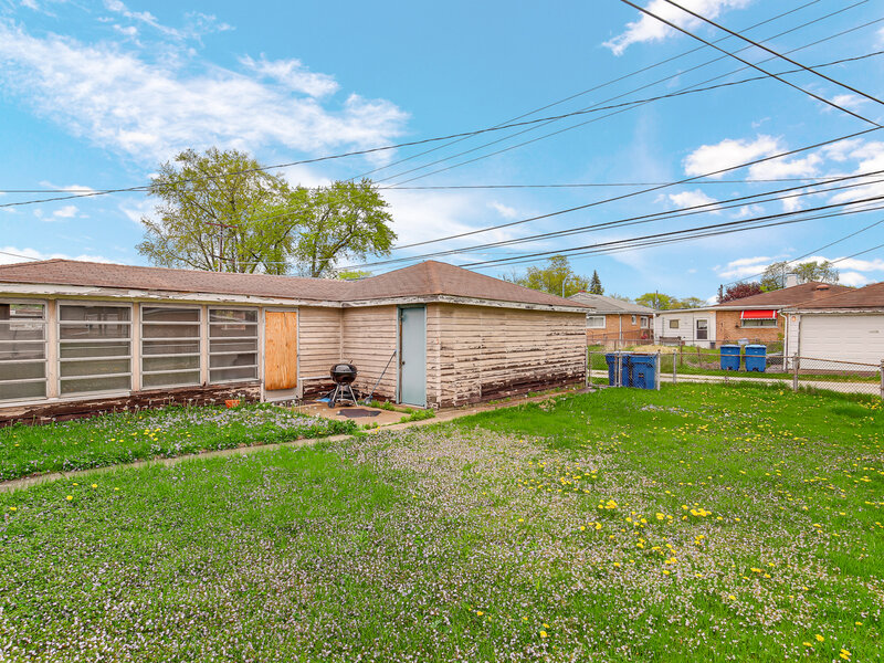 1383 Greenbay Avenue Calumet City IL 60409