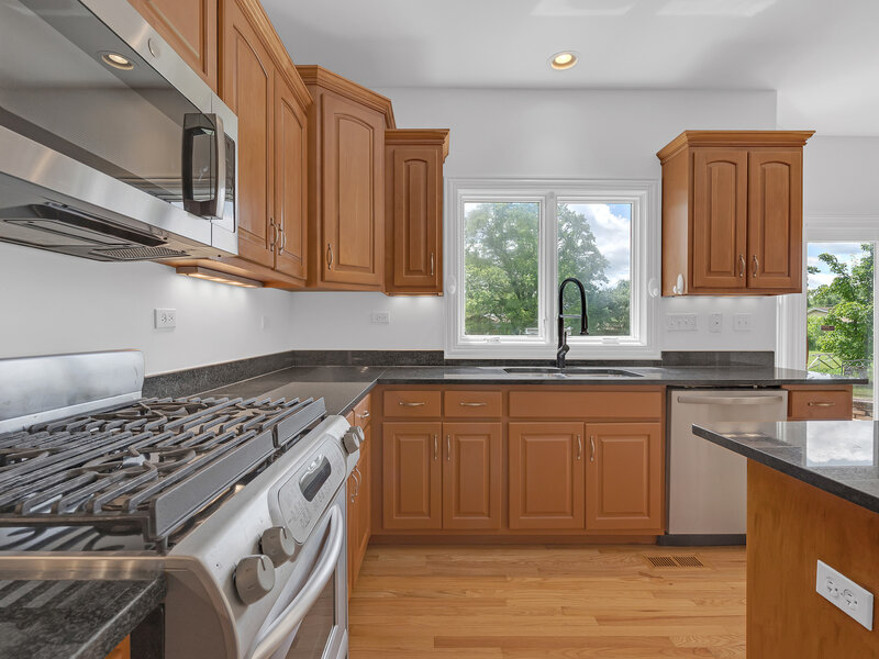 427 W Natoma Avenue Addison IL 60101